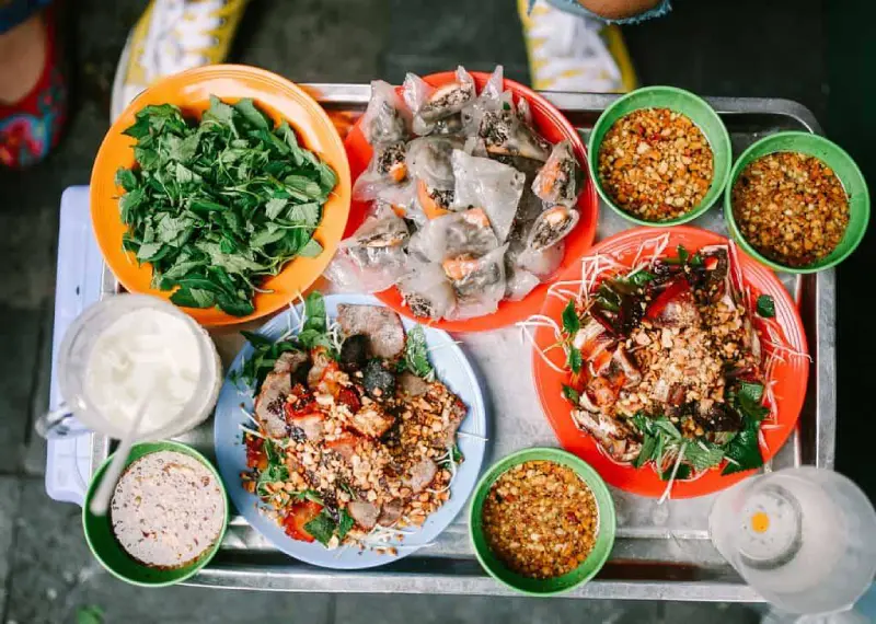 Exploring Hanoi’s Street Food 