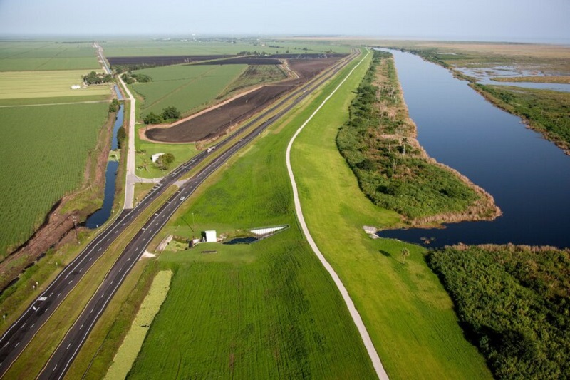 The Lake Okeechobee Scenic Trail 