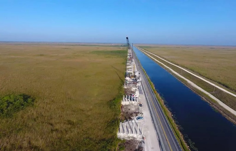 The Tamiami Trail (Miami to Naples) 